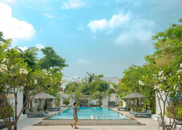 Elysium Hotel 4*