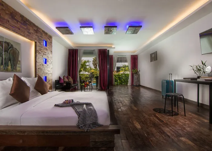 Elysium Hotel 4*